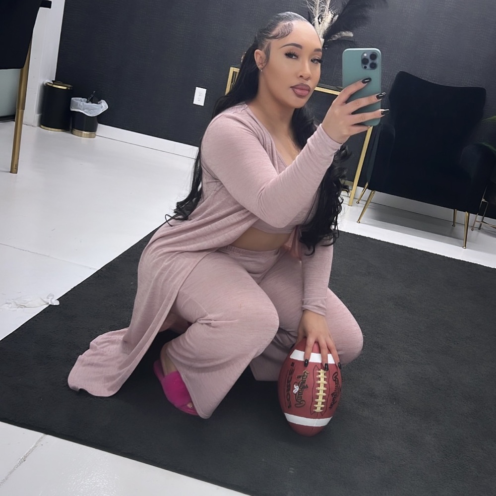 Meet your Posher, Najah